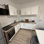 Monteurhaus Am Airport Apartament *