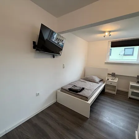 Monteurhaus Am Airport Apartment