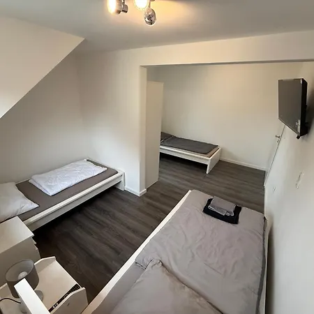 Monteurhaus Am Airport Apartment
